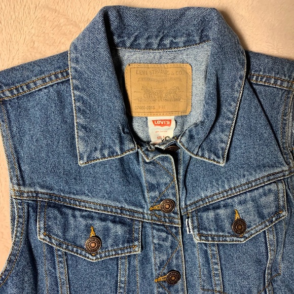 VINTAGE Levi’s sleeveless denim jacket large, XL - Picture 3 of 4